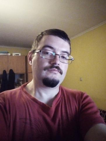 Feri, 37 éves hajdúsámsoni társkereső férfi profil fotója