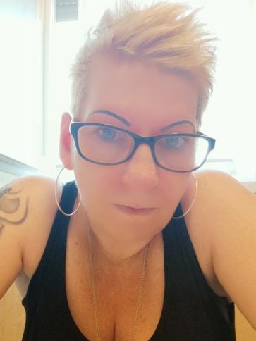 Zsófia, 55 éves hatvani társkereső nő profil fotója