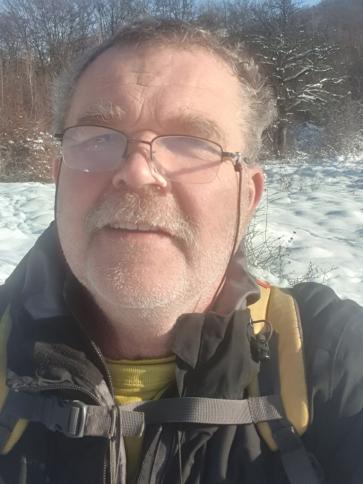 Andras, 66 éves romániai társkereső férfi profil fotója