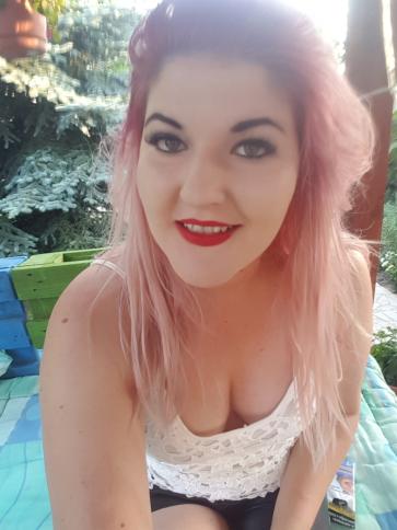 Petra, 30 éves Budapest V. kerületi társkereső nő profil fotója