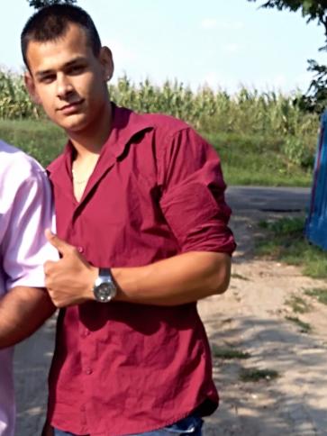 Mihály, 26 éves mezőfalvai társkereső férfi profil fotója