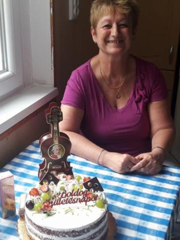 Margit, 67 éves dorogi társkereső nő profil fotója