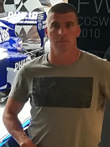 Attila, 40 éves kenderesi társkereső férfi profil fotója