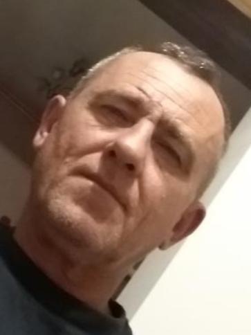 Károly, 58 éves vámosmikolai társkereső férfi profil fotója