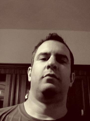 József, 40 éves tabdi társkereső férfi profil fotója