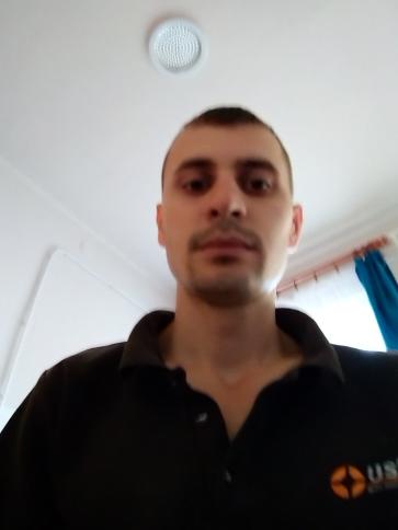 Zsolt, 34 éves tiszaalpári társkereső férfi profil fotója