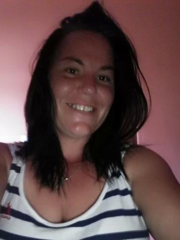 Andrea, 47 éves felsőpakonyi társkereső nő profil fotója