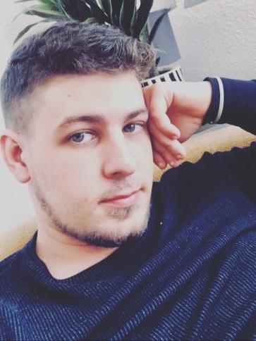 Dani, 29 éves pétfürdői társkereső férfi profil fotója