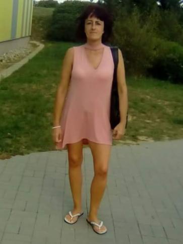 Csilla, 53 éves balatonfüredi társkereső nő profil fotója