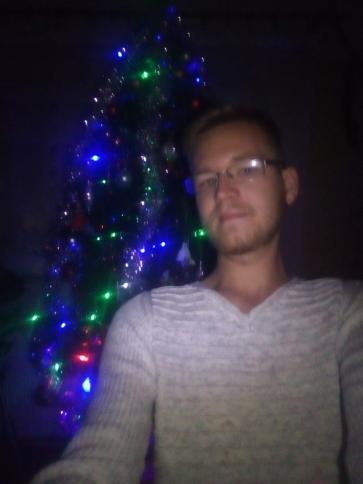 Henrik, 28 éves balatonkeresztúri társkereső férfi profil fotója
