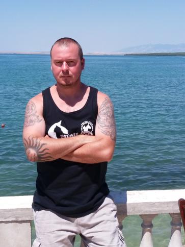 István, 47 éves bősárkányi társkereső férfi profil fotója
