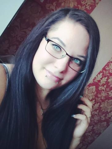 Nikol, 32 éves dunavarsányi társkereső nő profil fotója