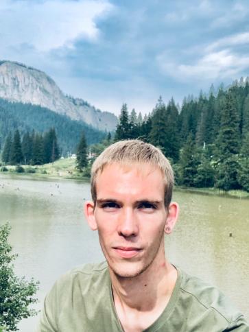 Ádám, 30 éves csákánydoroszlói társkereső férfi profil fotója