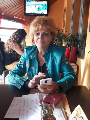 Angi, 52 éves nagybarcai társkereső nő profil fotója