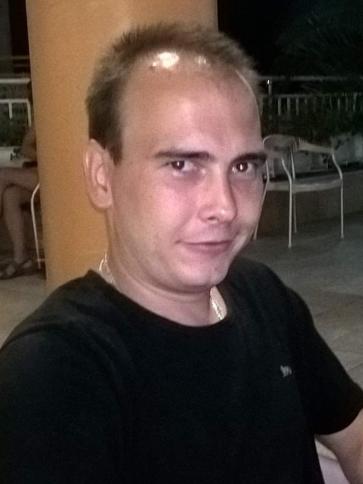 Sanyi, 41 éves hatvani társkereső férfi profil fotója