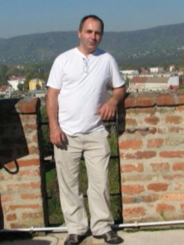 Gábor, 57 éves tököli társkereső férfi profil fotója Gábor, 57 éves tököli társkereső férfi profil fotója