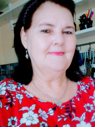 Eszter, 66 éves tatabányai társkereső nő profil fotója