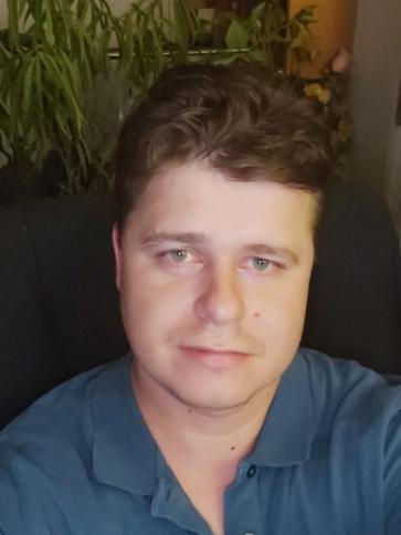 Anti, 34 éves ópusztaszeri társkereső férfi profil fotója