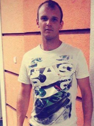 Dani, 37 éves nagykanizsai társkereső férfi profil fotója