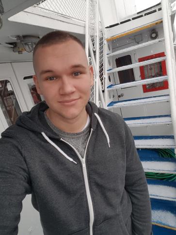 Bence, 27 éves veresegyházi társkereső férfi profil fotója