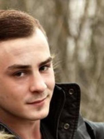 Attila, 30 éves berettyóújfalui társkereső férfi profil fotója