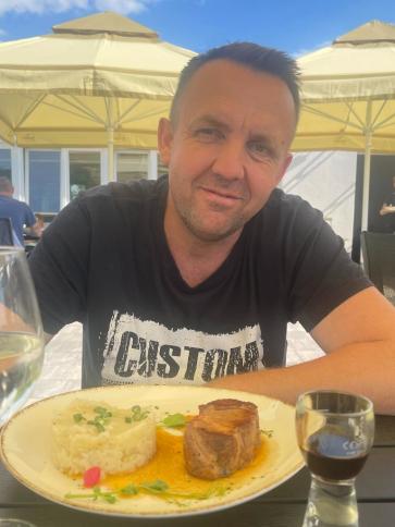 Karesz, 46 éves csóri társkereső férfi profil fotója