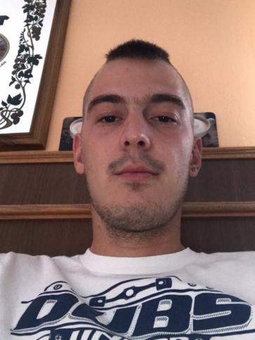 Sanyi, 30 éves berhidai társkereső férfi profil fotója