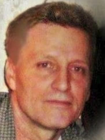 Zsolt, 57 éves tatai társkereső férfi profil fotója Zsolt, 57 éves tatai társkereső férfi profil fotója