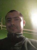 Sziasztok! Barnabás vagyok. Komoly tépei párkereső nők jelentkezését várom.