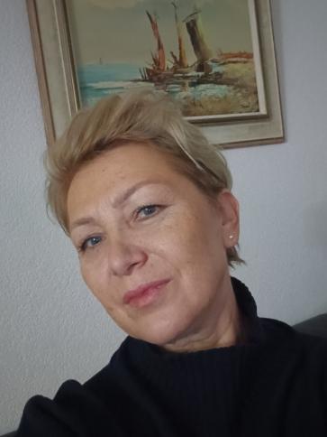 Viktoria, 58 éves svájci társkereső nő profil fotója