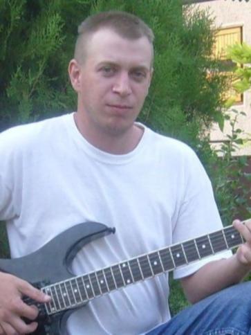 László, 44 éves tiszaföldvári társkereső férfi profil fotója