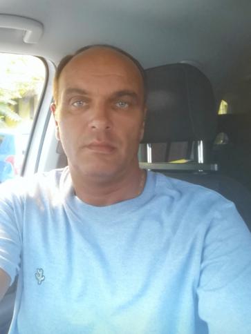 József, 51 éves kistokaji társkereső férfi profil fotója József, 51 éves kistokaji társkereső férfi profil fotója