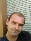 Fekete 10. párkereső fotója