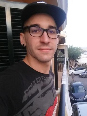 Mihály, 28 éves szigetszentmiklósi társkereső férfi profil fotója Mihály, 28 éves szigetszentmiklósi társkereső férfi profil fotója