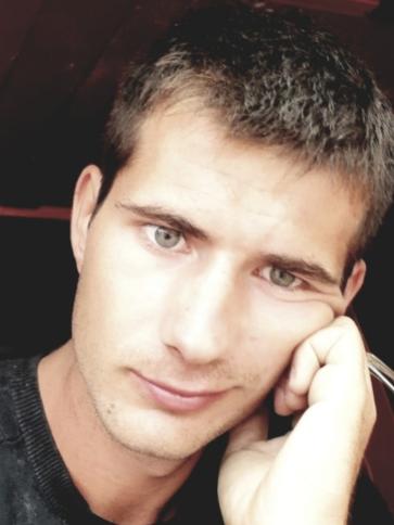 Zoltán, 27 éves mattyi társkereső férfi profil fotója