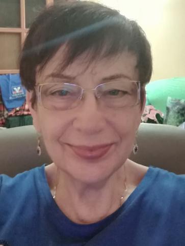 Ibolya, 76 éves miskolci társkereső nő profil fotója