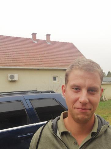 Máté, 33 éves újszászi társkereső férfi profil fotója