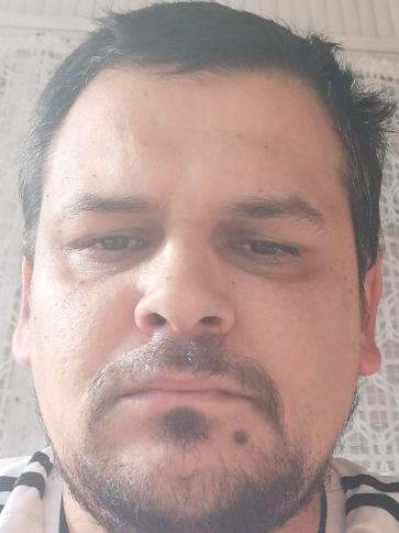 Zoltán, 42 éves siófoki társkereső férfi profil fotója Zoltán, 42 éves siófoki társkereső férfi profil fotója