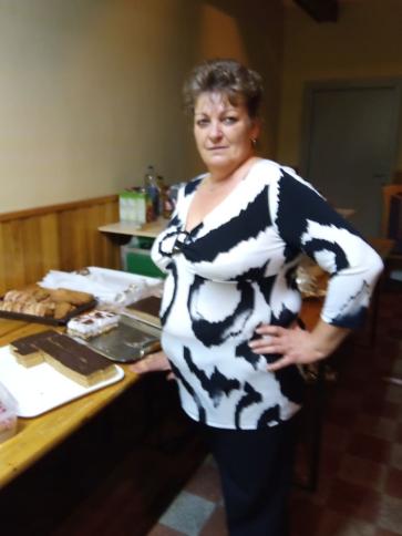 Ilona, 61 éves zirci társkereső nő profil fotója