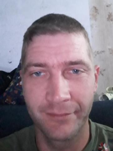 Gábor, 44 éves nagytarcsai társkereső férfi profil fotója