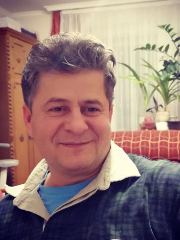 Miklós, 56 éves oroszlányi társkereső férfi profil fotója