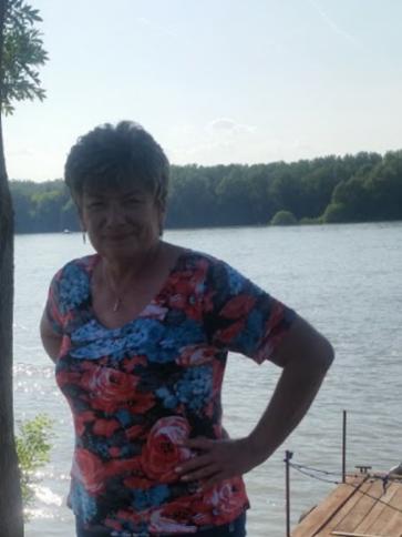 Katalin, 64 éves bajai társkereső nő profil fotója