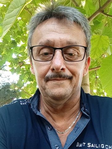 Béla, 58 éves jászapáti társkereső férfi profil fotója Béla, 58 éves jászapáti társkereső férfi profil fotója