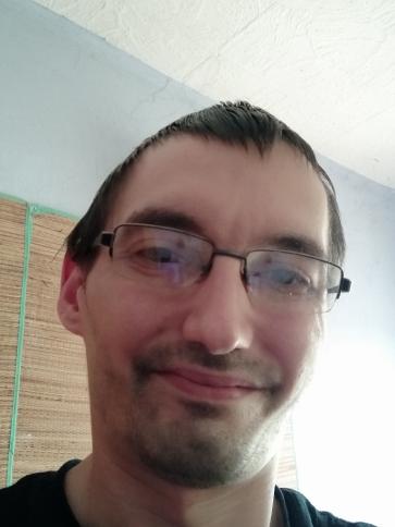 Péter, 39 éves hódmezővásárhelyi társkereső férfi profil fotója