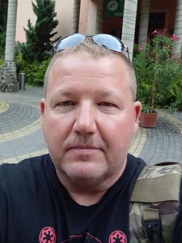 István, 55 éves hencidai társkereső férfi profil fotója