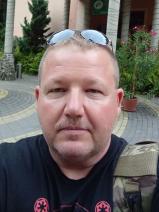 Sziasztok! István vagyok. Komoly hencidai párkereső nők jelentkezését várom.