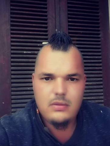 Krisztián, 35 éves pásztói társkereső férfi profil fotója