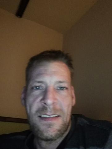 Balázs, 48 éves Budapest II. kerületi társkereső férfi profil fotója