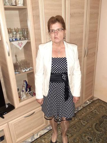 Kinga, 43 éves szentmártonkátai társkereső nő profil fotója