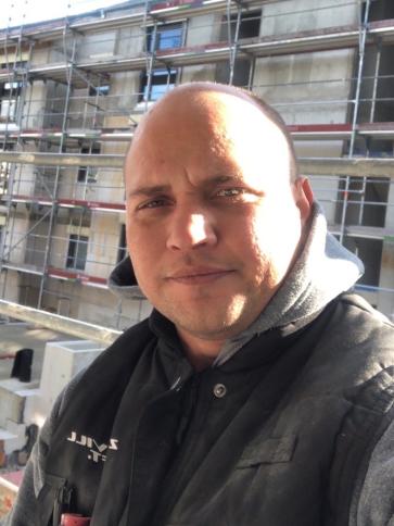 Gábor, 38 éves demecseri társkereső férfi profil fotója